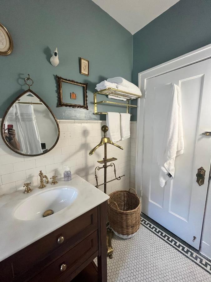 サクラメントHarbinson Houseアパートメント エクステリア 写真